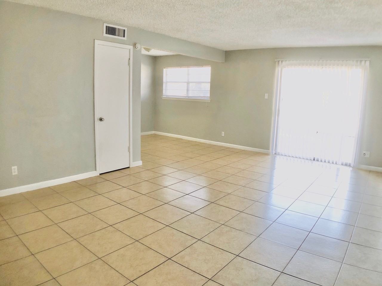 Cielo Vista Townhomes - Photo 4 of 50