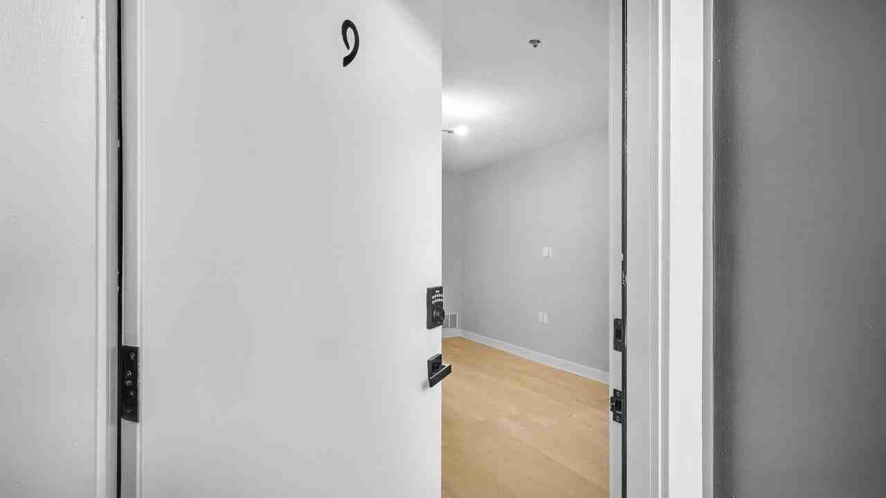 Trumbull Terrace - Photo 3 of 50