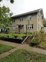 featured image of 808 W 2nd St