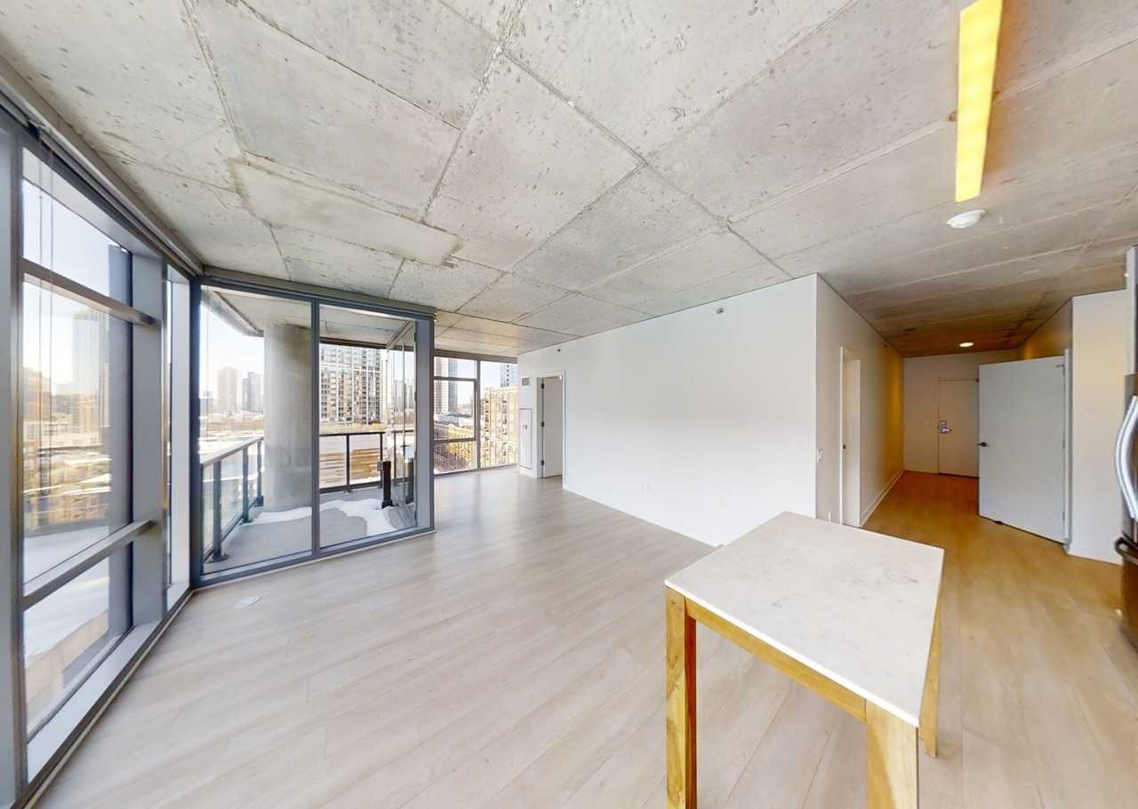 433 W Illinois St #901 - Photo 2 of 10