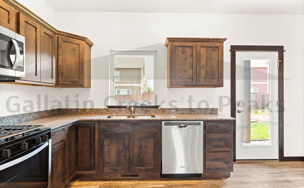 853 Rookery Lane - Photo 5 of 17