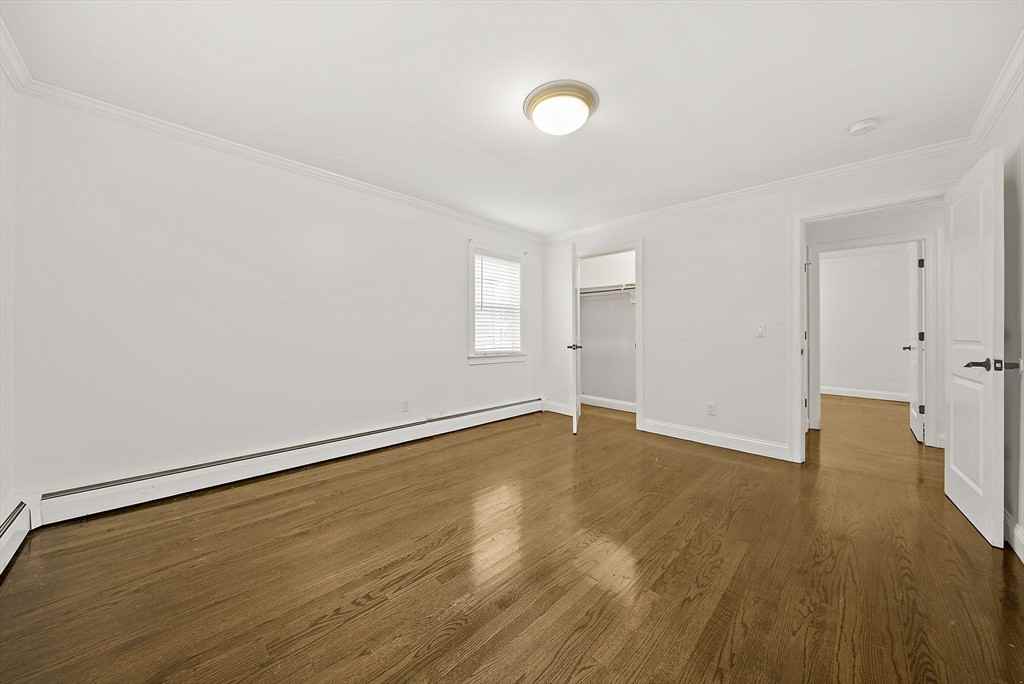 71 Oxford Ave #0-3 - Photo 2 of 10