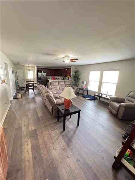 320 Grasslands Dr - Photo 4 of 20