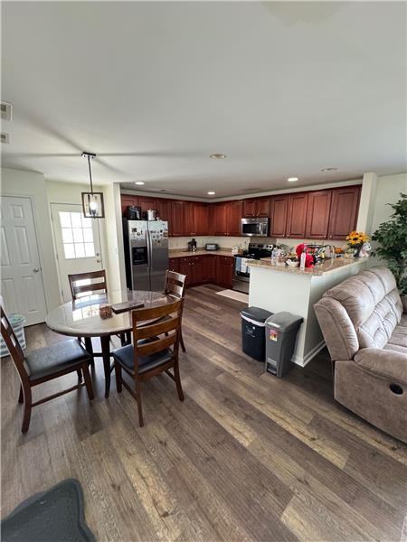 320 Grasslands Dr - Photo 5 of 20