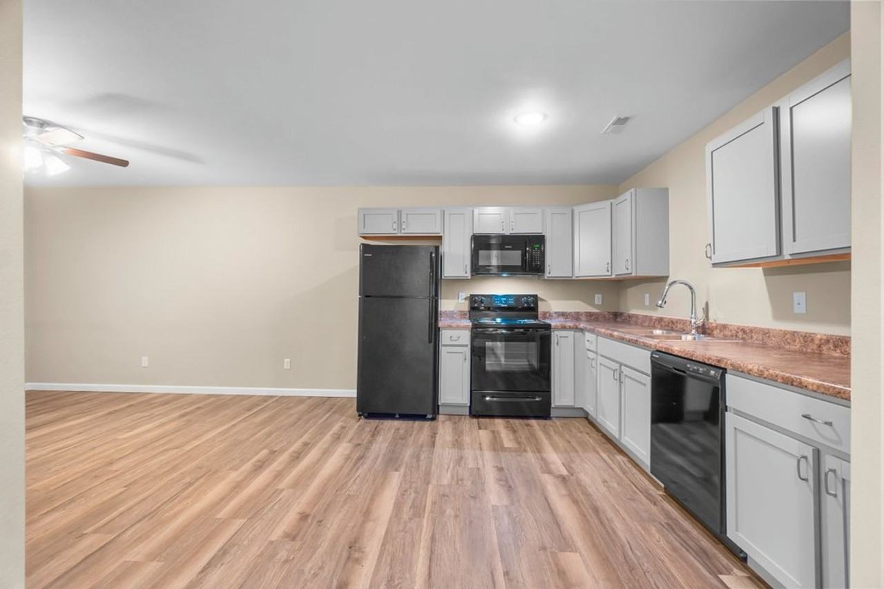 W Independence 1653 - Photo 5 of 23