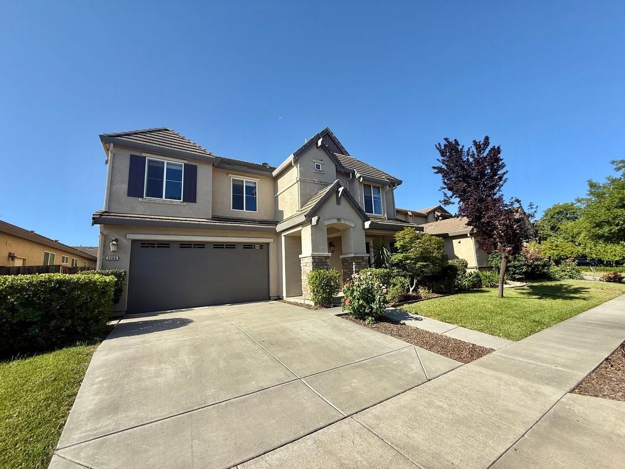 2366 Mack Pl - Photo 2 of 50