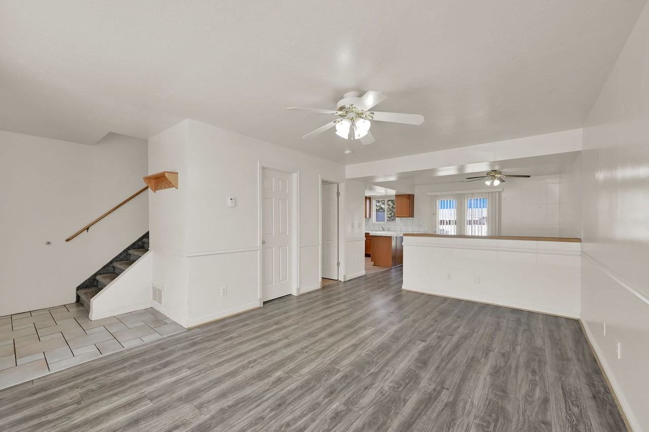 1502 N 900 W - Photo 2 of 49