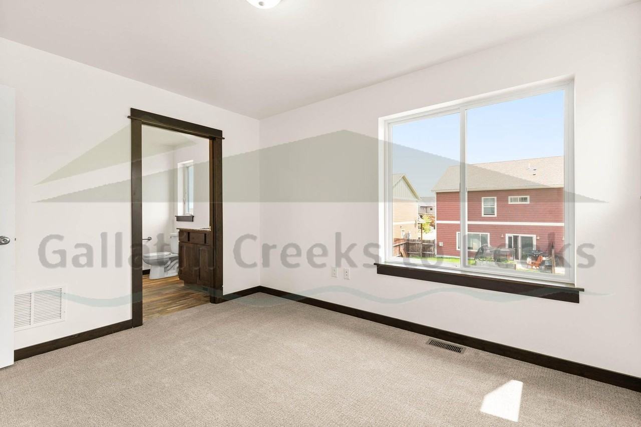 878 Rookery Lane - Photo 2 of 21