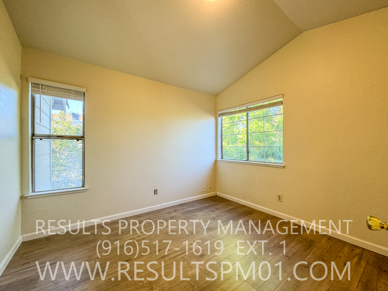 3546 Willard Way - Photo 5 of 36