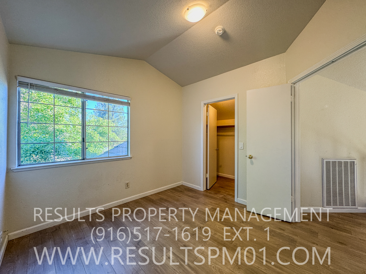 3546 Willard Way - Photo 6 of 36