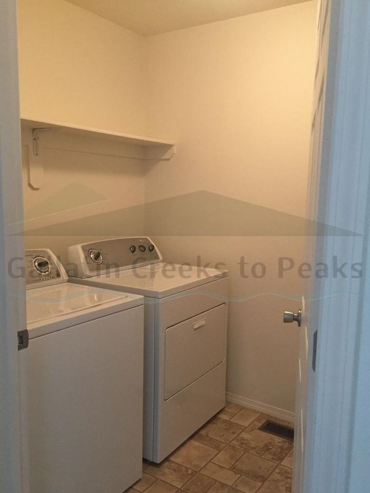 1098 LONGBOW - Photo 6 of 16