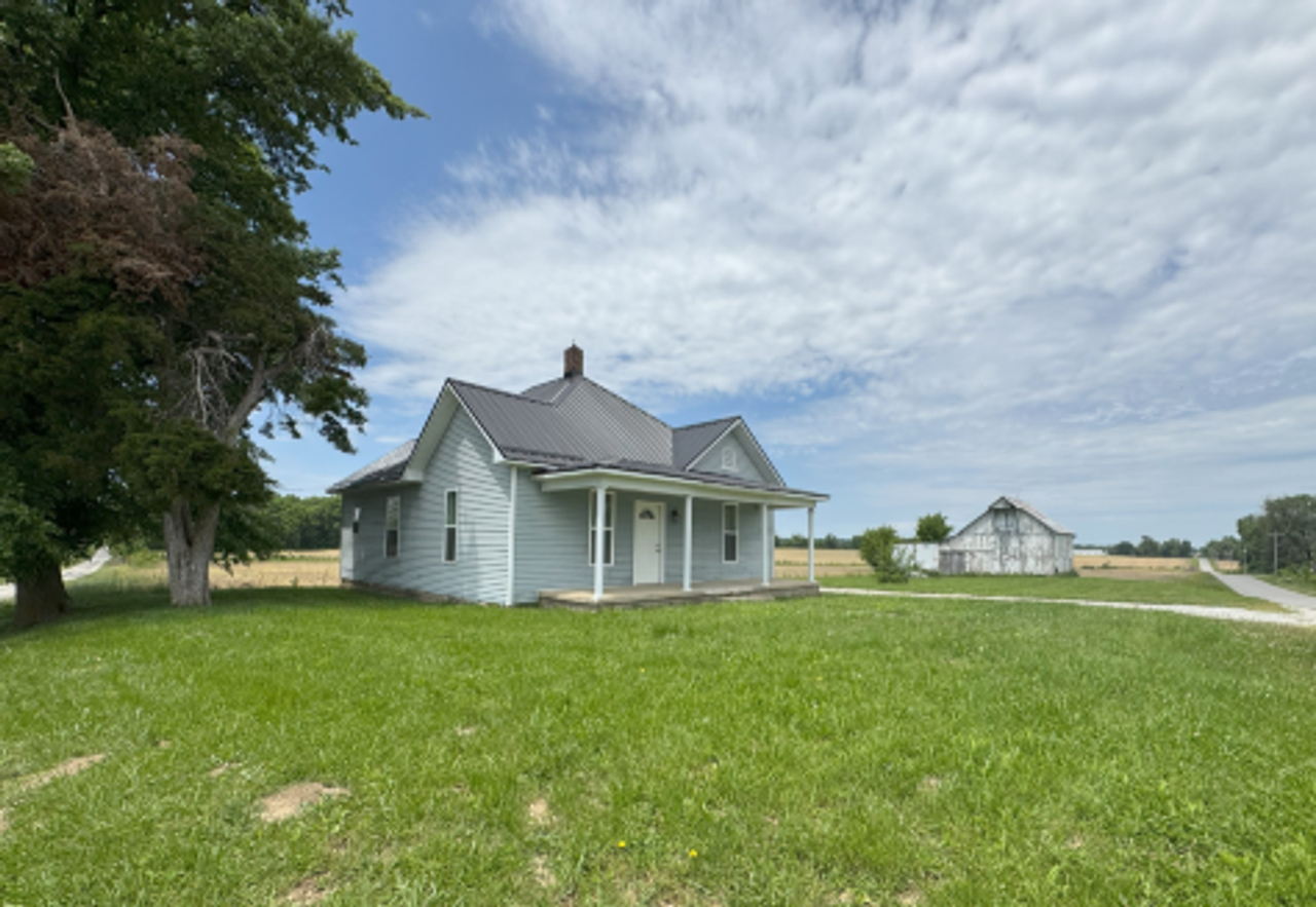 10992 10992 S 500 W - Photo 2 of 10