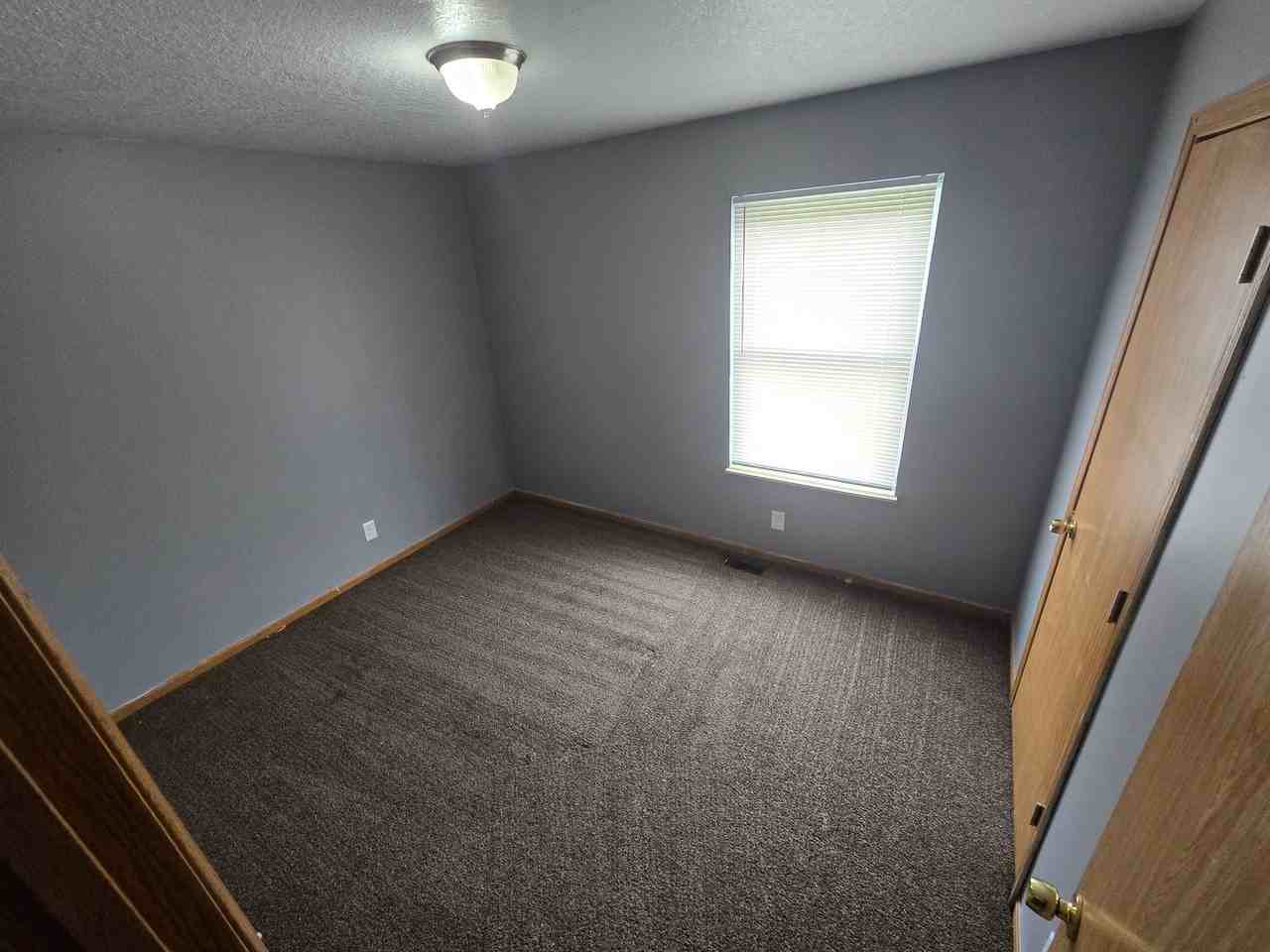 207 E Bancroft St - Photo 7 of 9