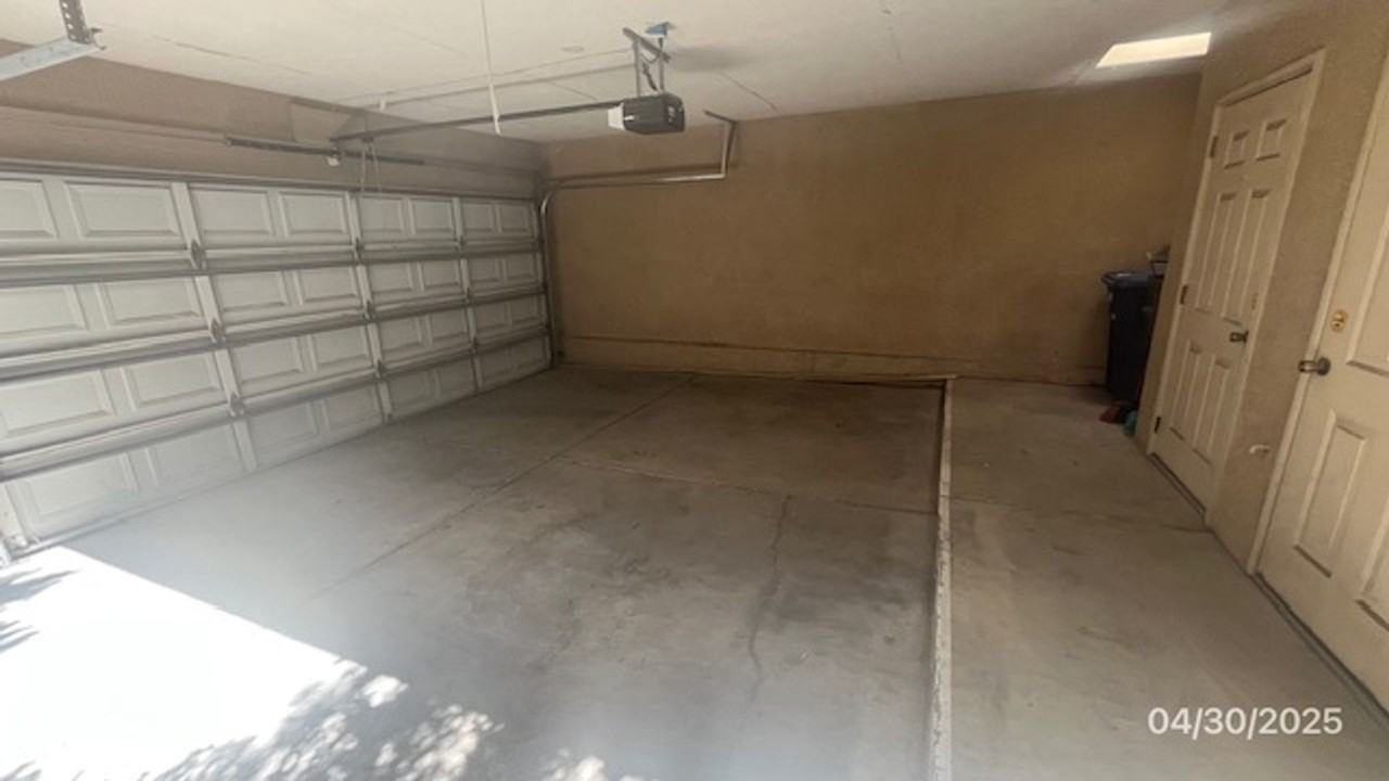 1418 Pennsylvania St Ne - Photo 2 of 22