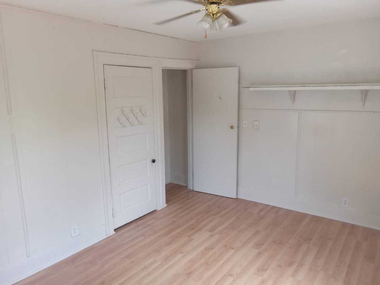 517 1/2 N 21st St - Photo 3 of 11