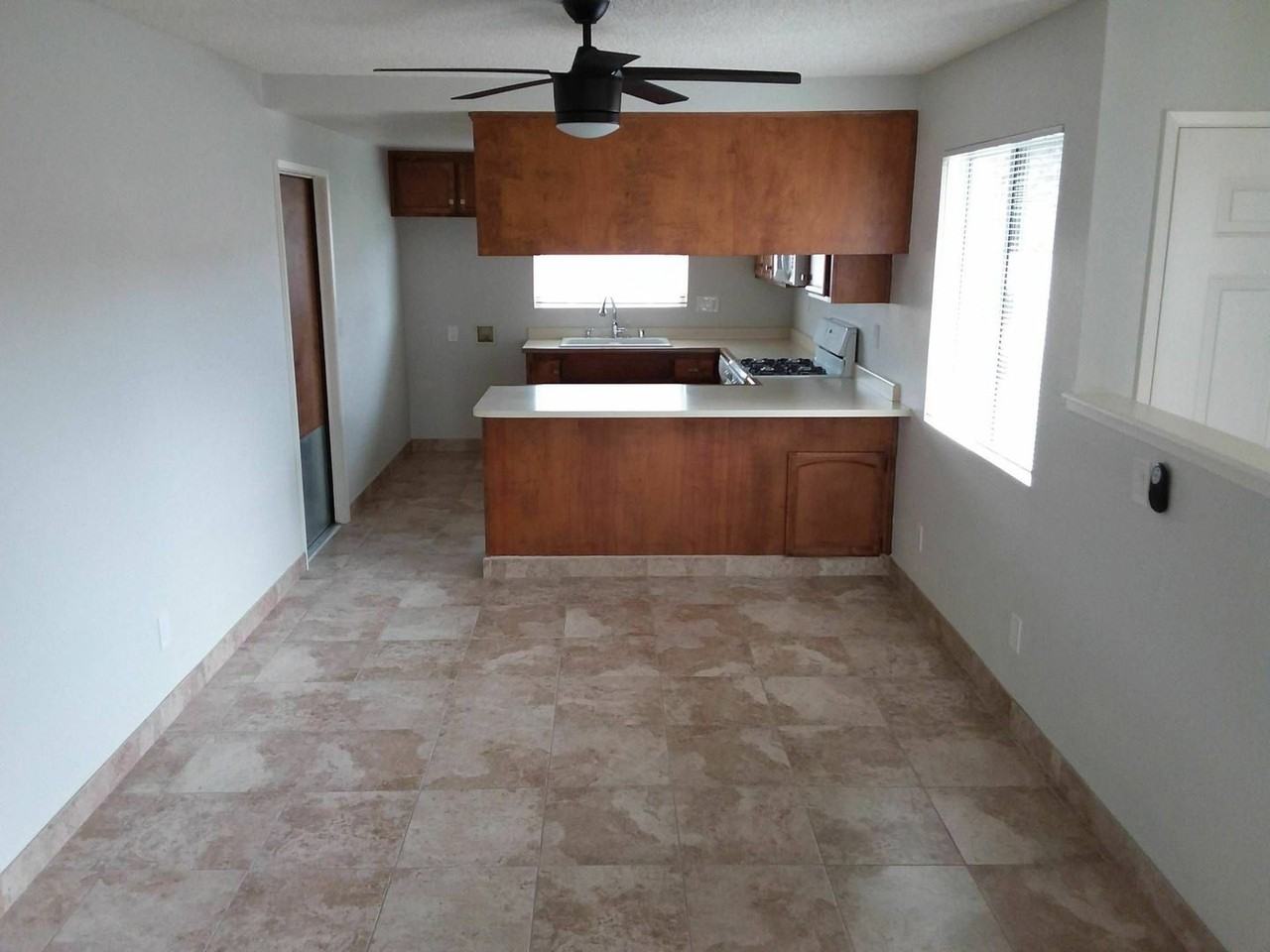 739 Vista Pacifica Cir - Photo 2 of 5