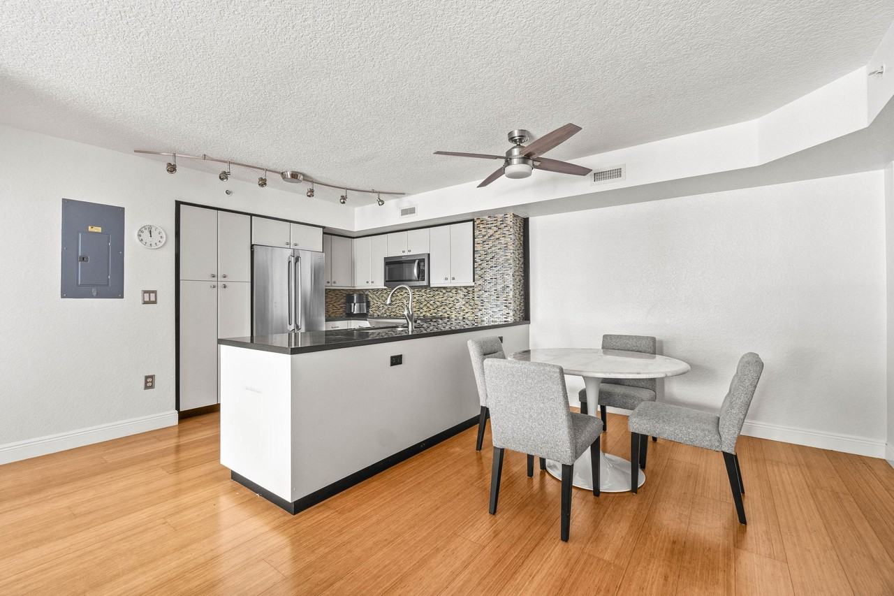 1801 North Flagler Drive - Photo 2 of 31