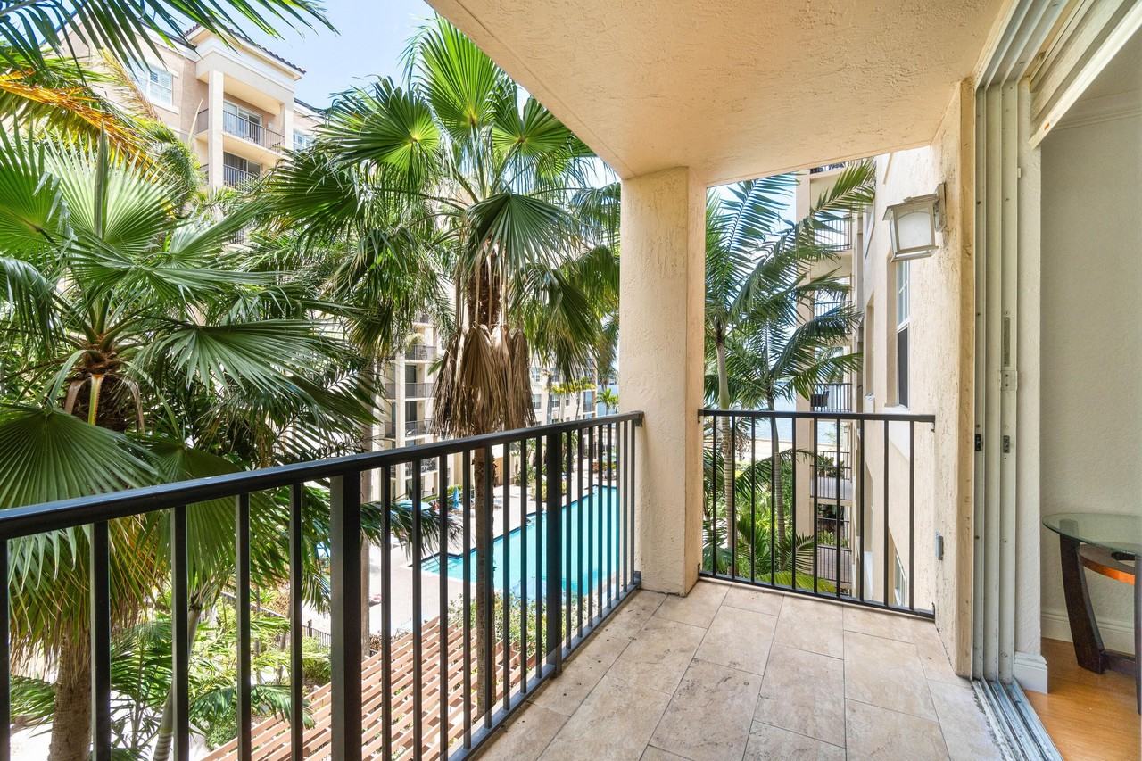 1801 North Flagler Drive - Photo 4 of 31