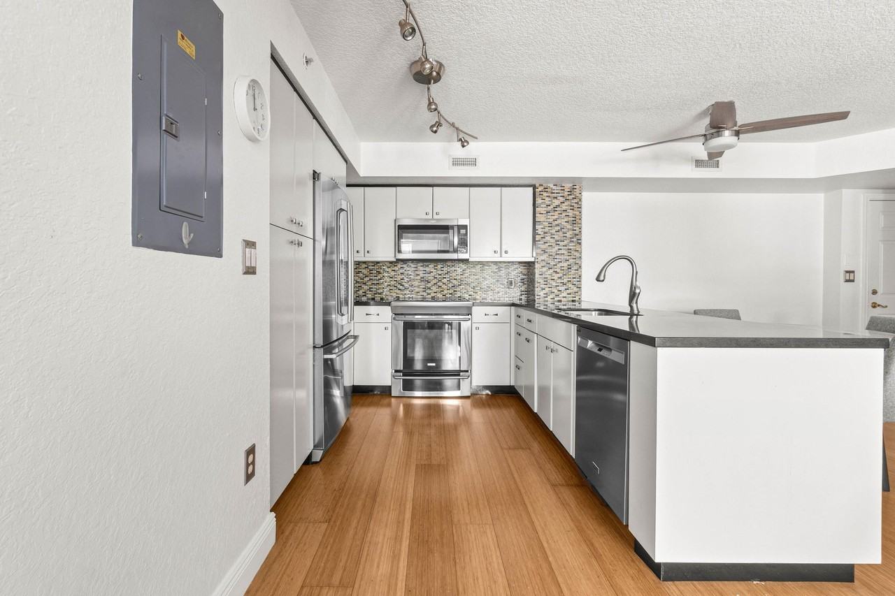 1801 North Flagler Drive - Photo 6 of 31