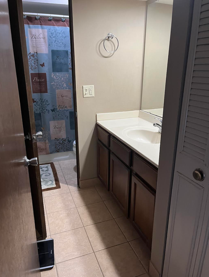 210 - Bolson Dr. - Photo 5 of 7