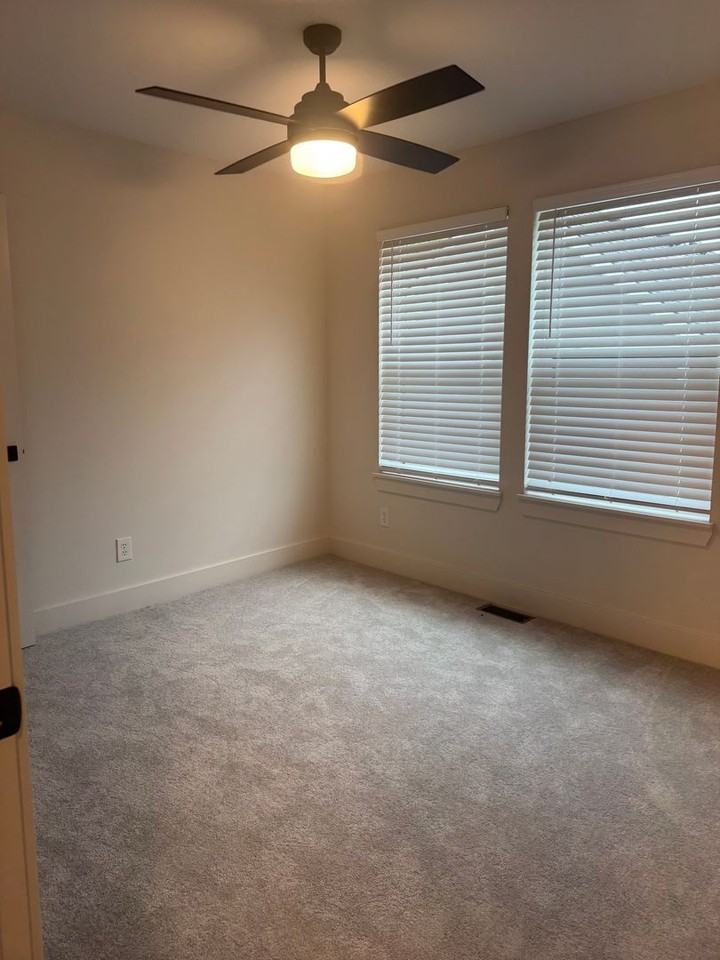 1206 S Talbott St - Photo 4 of 11