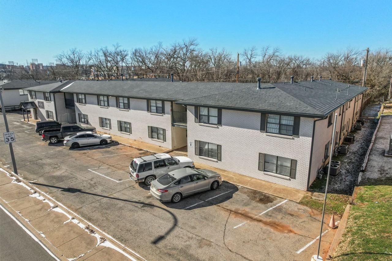 1108 North Duck Street - Photo 3 of 50