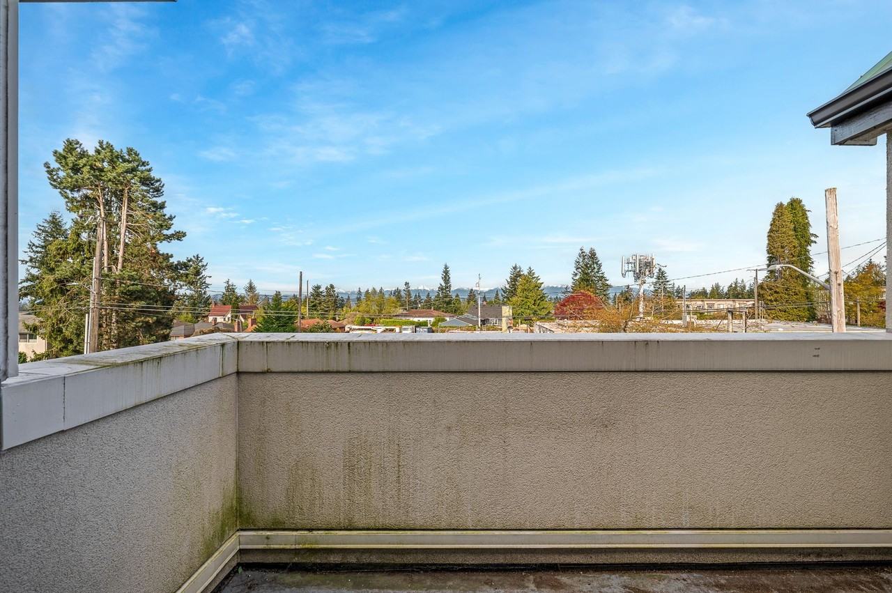 Daniels Apartments - Photo 2 of 38