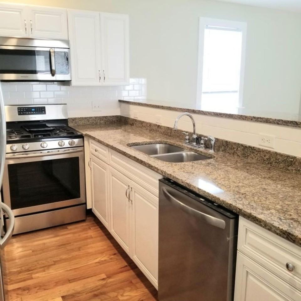 33 Nunan St - Photo 7 of 17