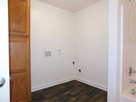 featured image of 1814B Hunt St