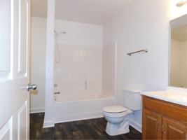 featured image of 1814B Hunt St