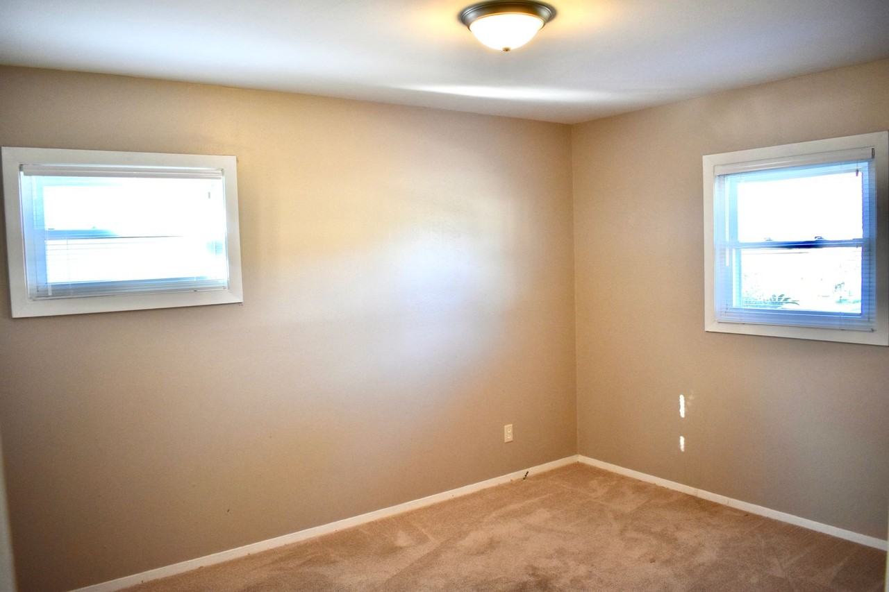2225 Helsley Ave - Photo 3 of 24
