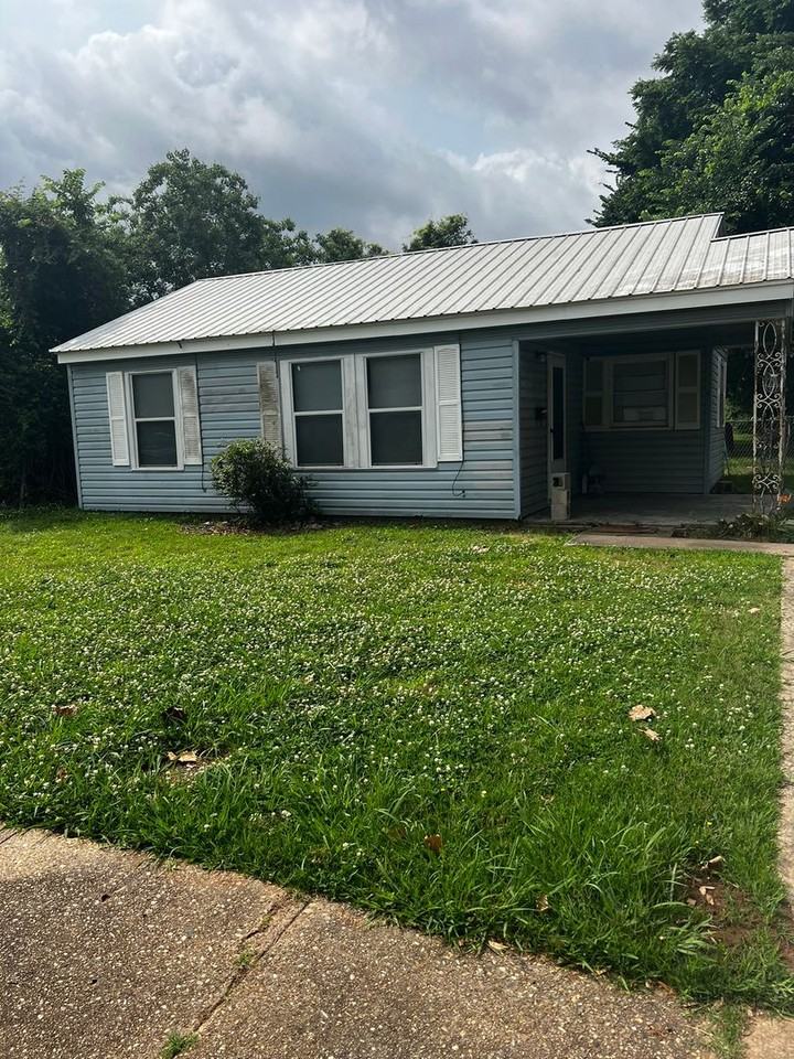 2662 Olive St - Photo 4 of 20