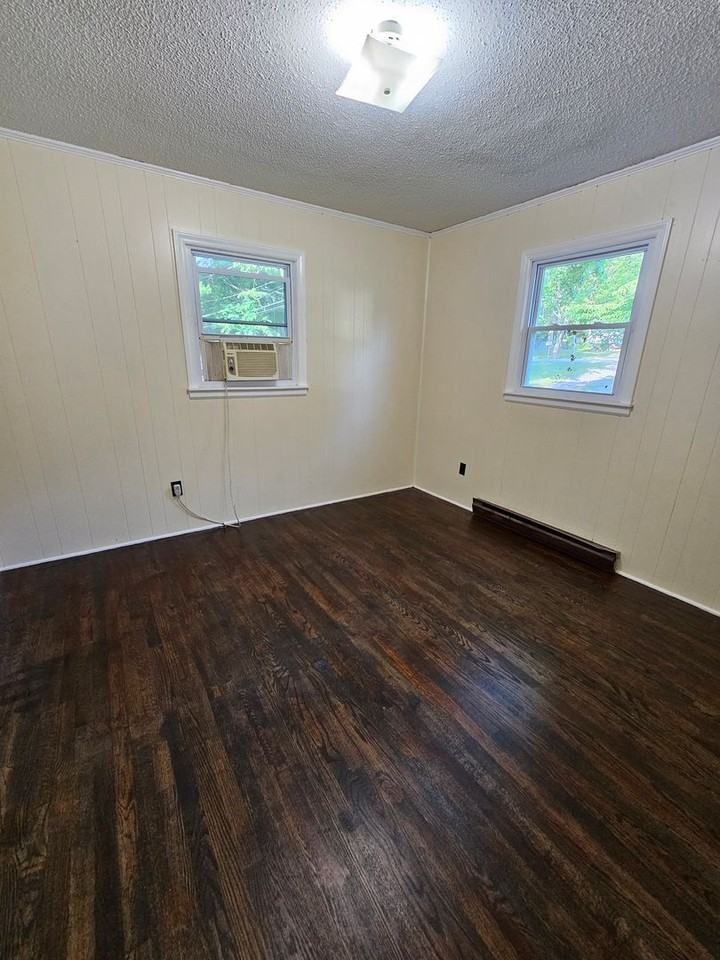 203 Brinkley Pl - Photo 7 of 9