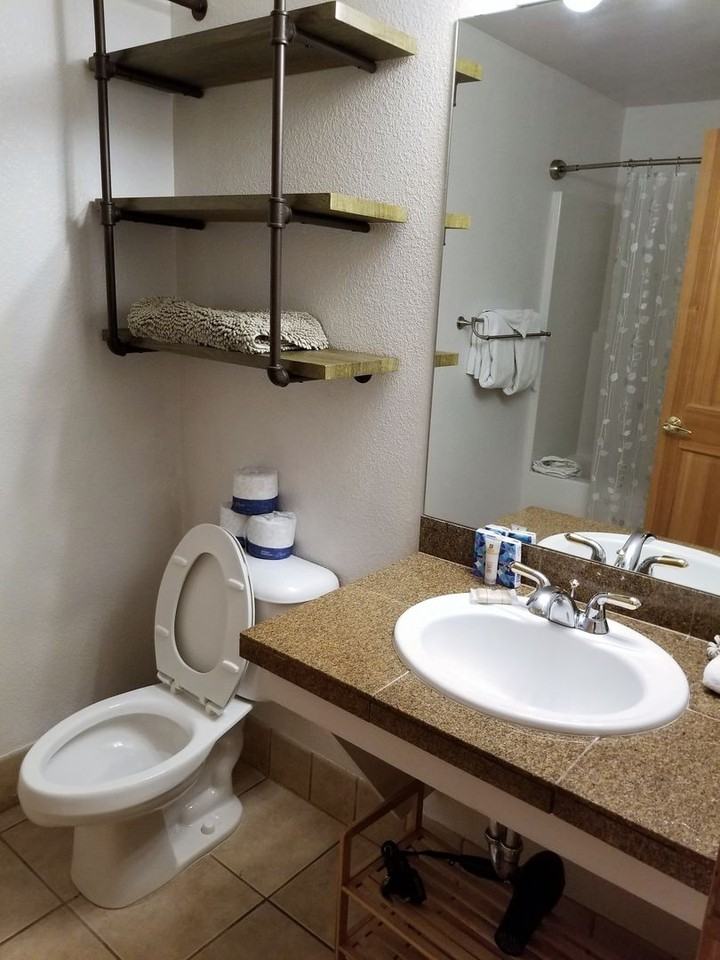 5051 Gateway 5051 - Photo 7 of 18