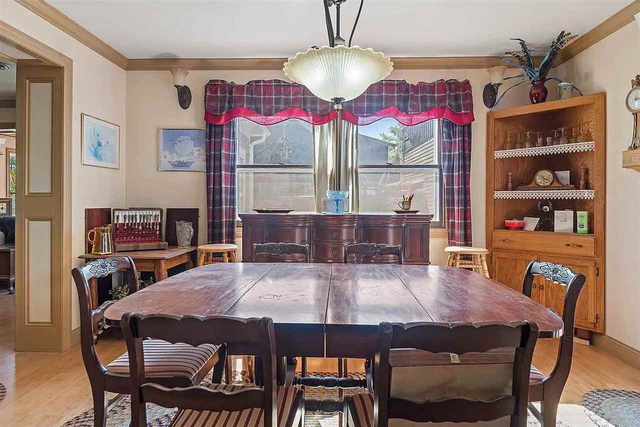 51 2nd St - Photo 3 of 13