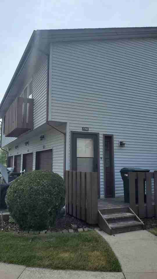 7760 W Almond Ct - Photo 3 of 27