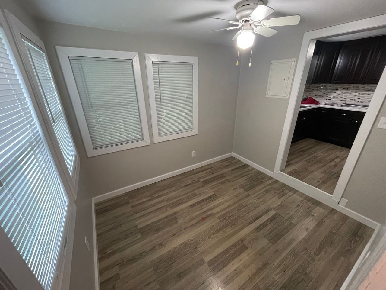 2359 N 25th St - Photo 3 of 10