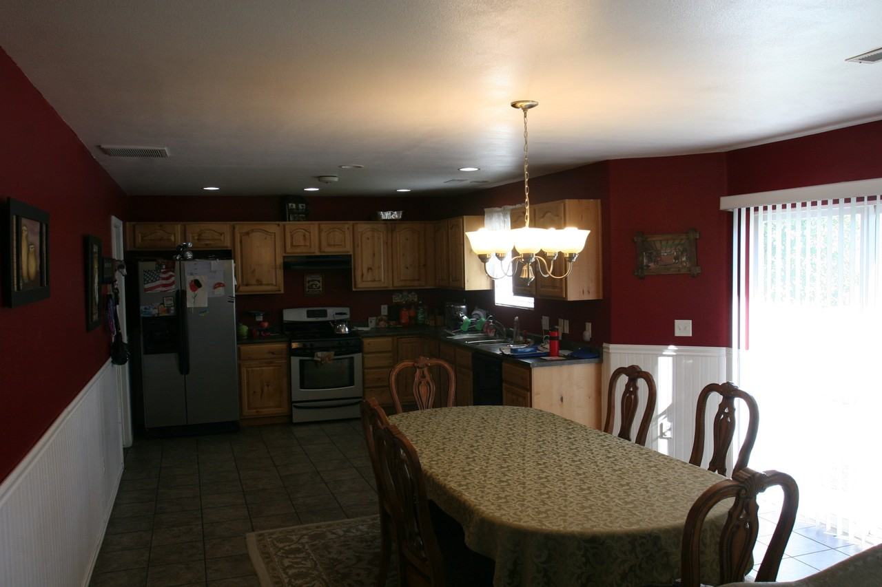 1123 W 400 S - Photo 3 of 11