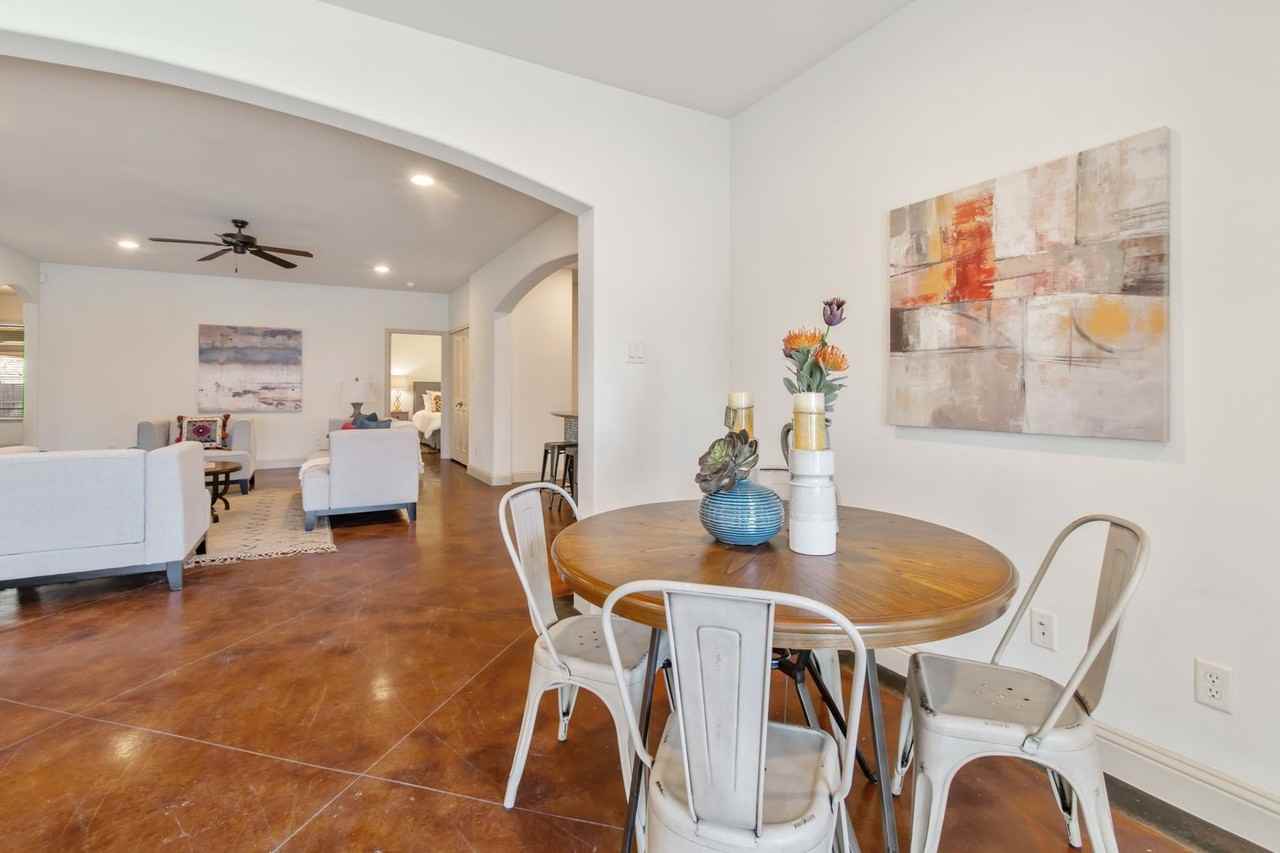 3120 Rogers Ave - Photo 3 of 31