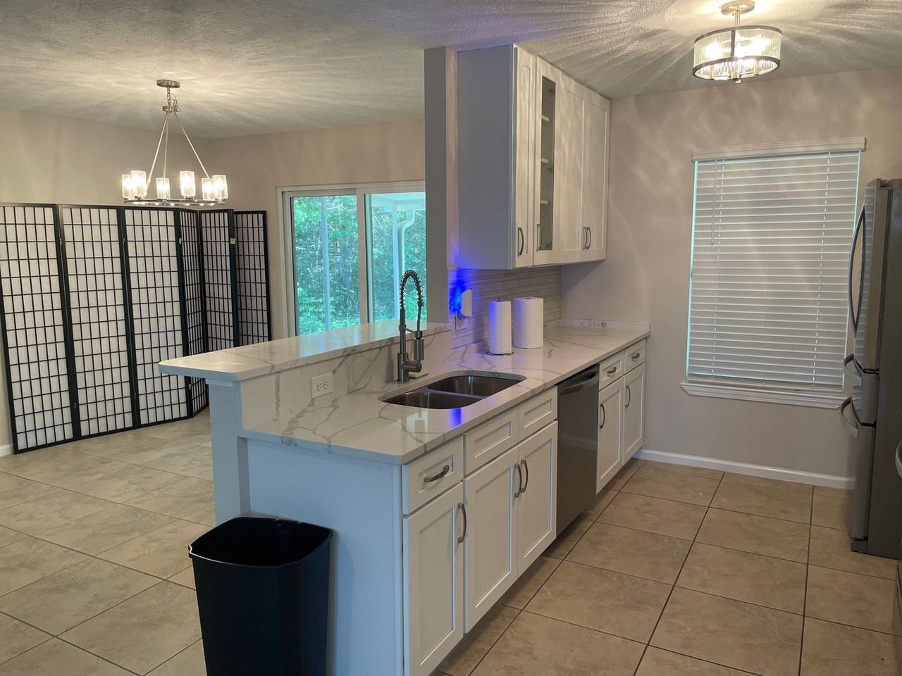 241 Hannover Cir - Photo 2 of 17