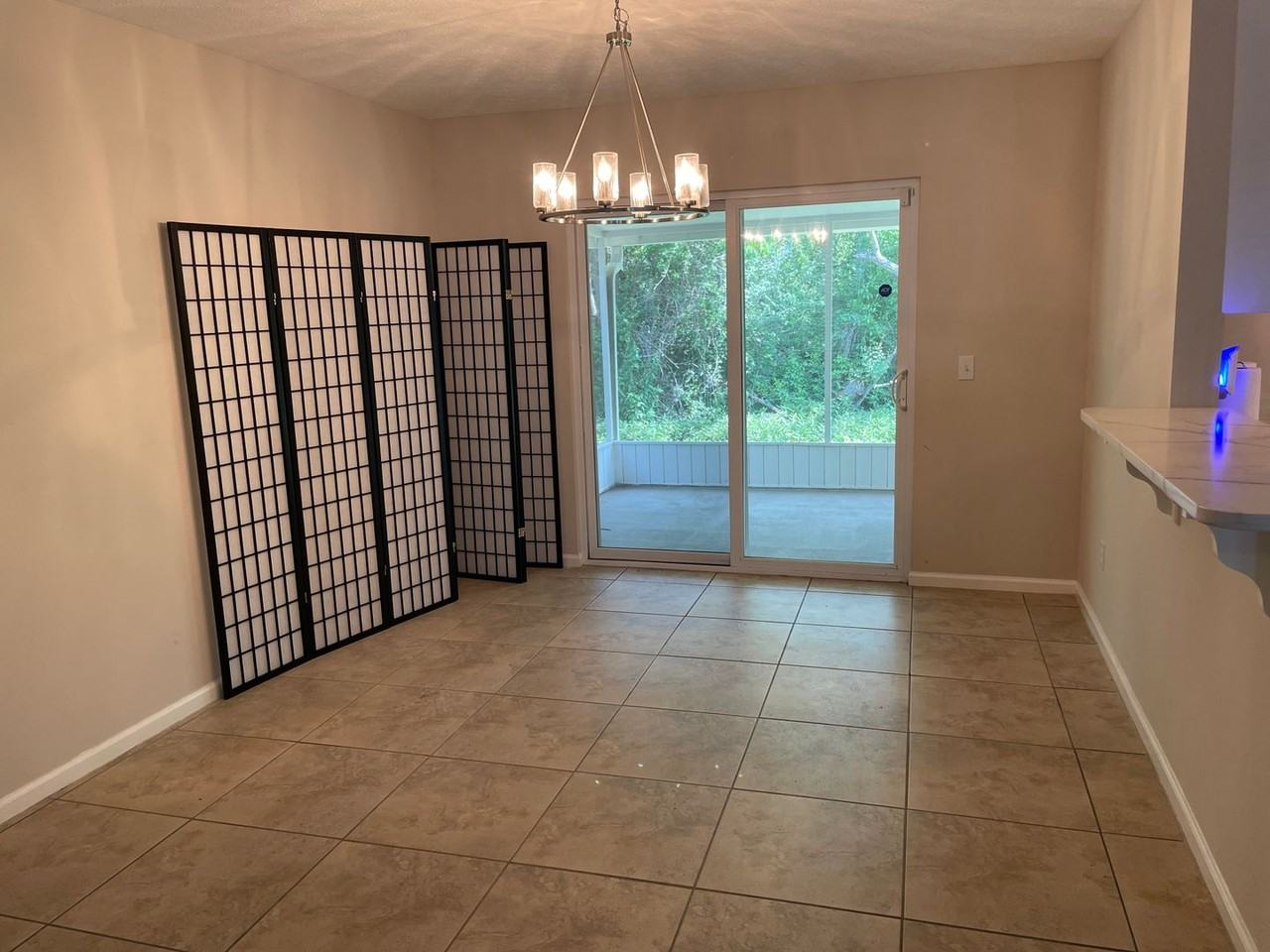 241 Hannover Cir - Photo 6 of 17