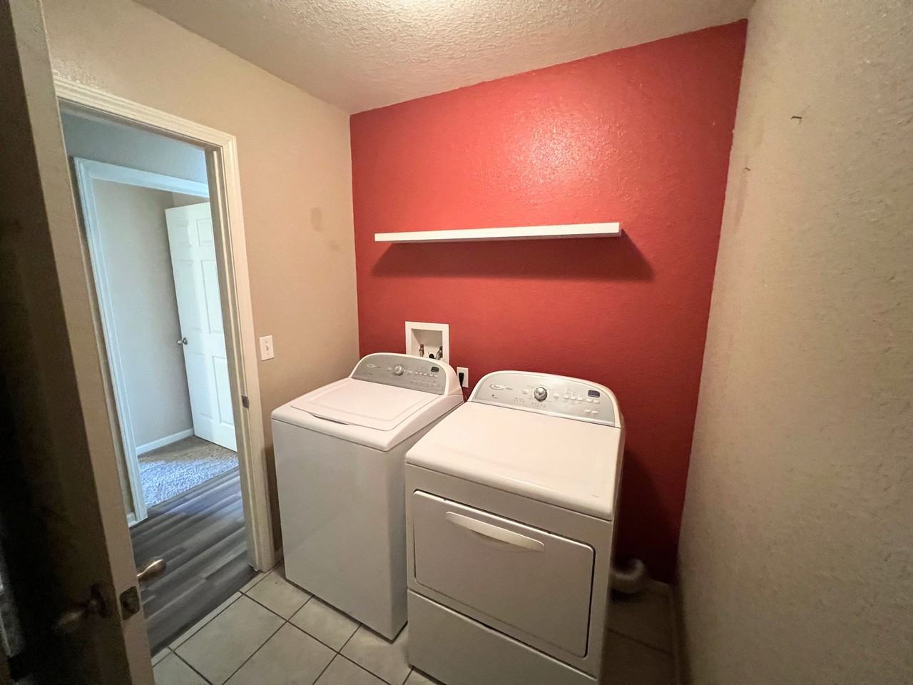 21084 Homer St #B - Photo 5 of 17