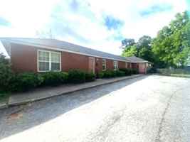 featured image of 2052 7th St