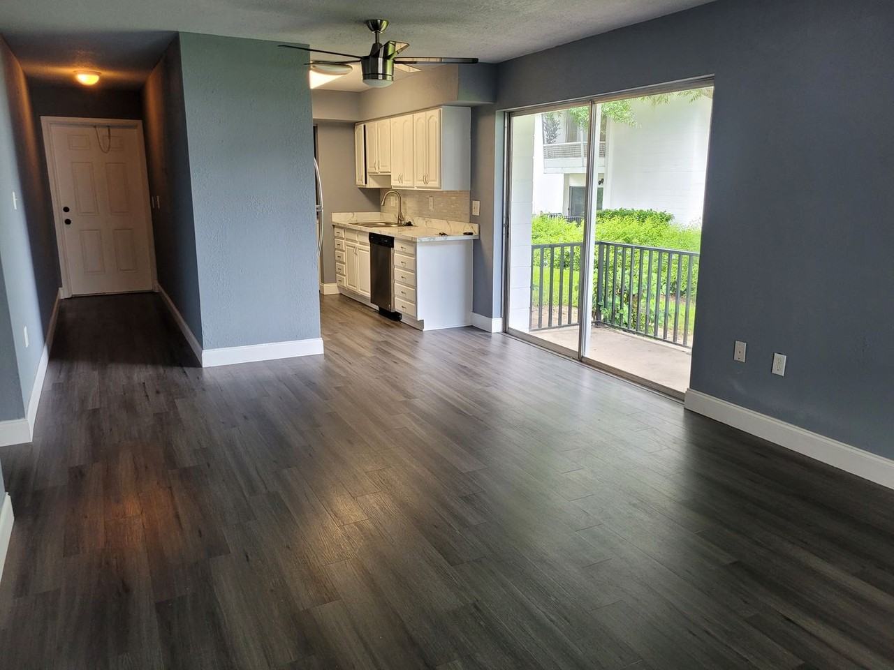 1550 11th St Ne #3 - Photo 4 of 19