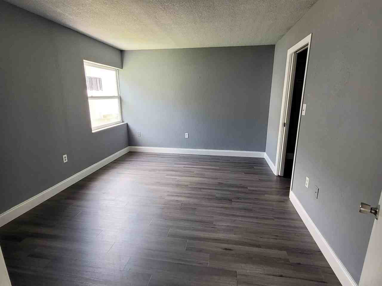 1550 11th St Ne #3 - Photo 7 of 19