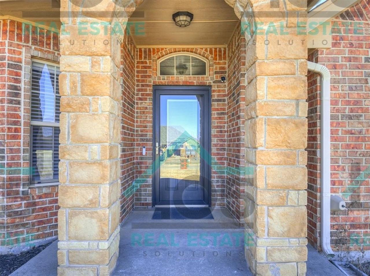 12782 Se 19th St - Photo 2 of 27