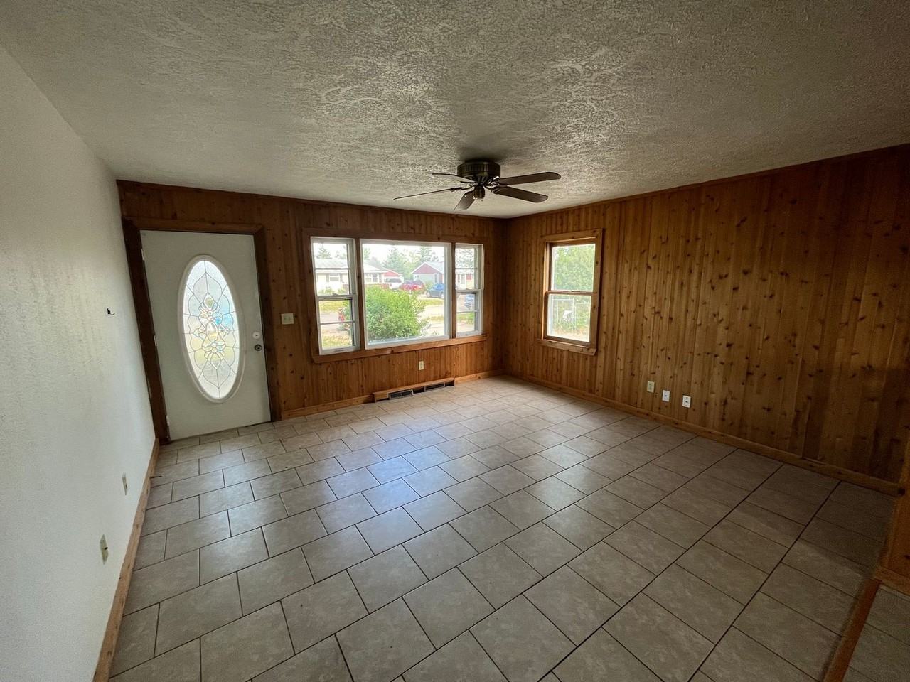 7602 Orion St - Photo 7 of 8