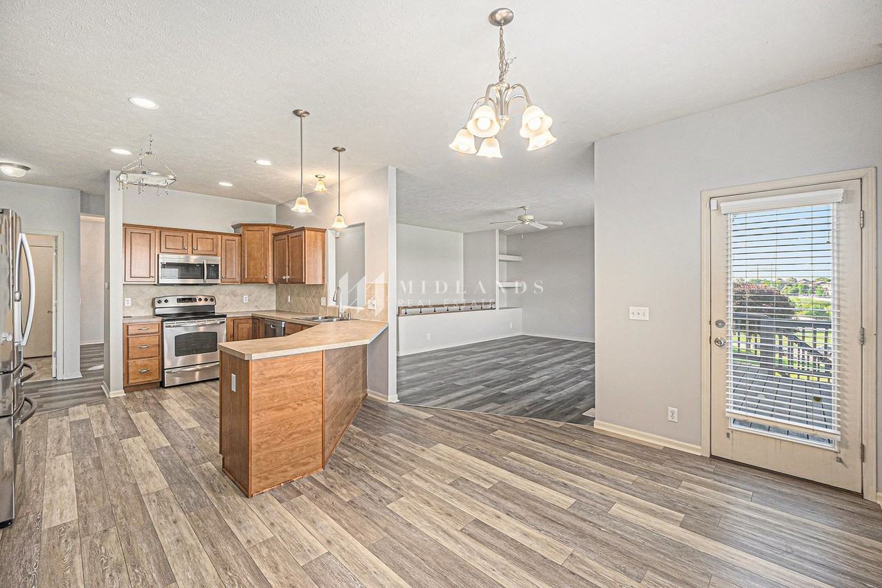 6738 S 188th Ave - Photo 5 of 17