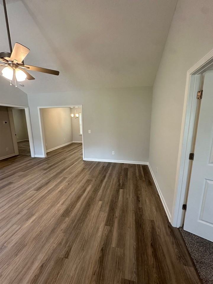 199 Timber Cir - Photo 3 of 27