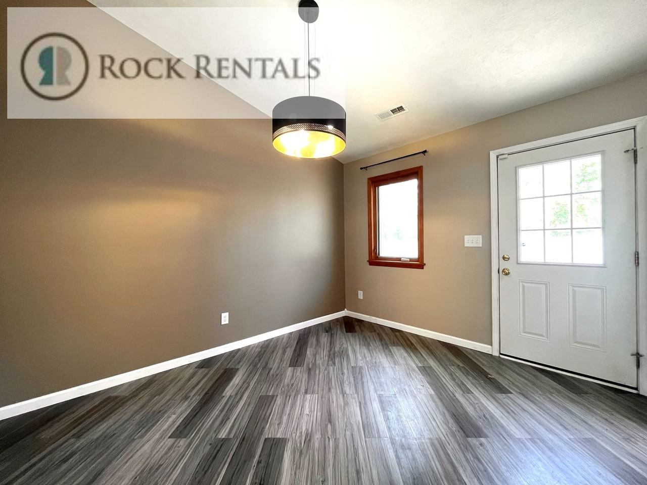 1611 W 17th Ave - Photo 5 of 16
